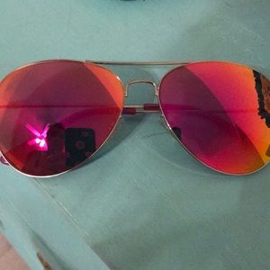 Steve Madden aviator sunglasses